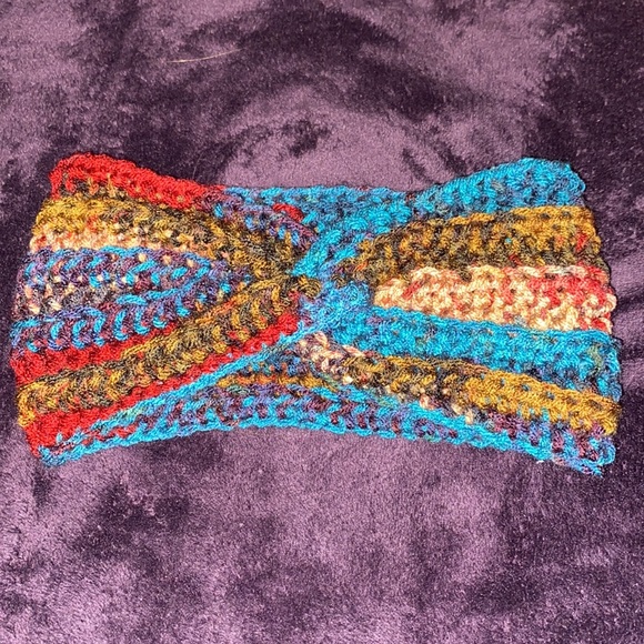 Crocheted headband/ear warmer in multicolor - Picture 4 of 4